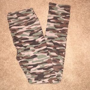 Lularoe Kids camo leggings